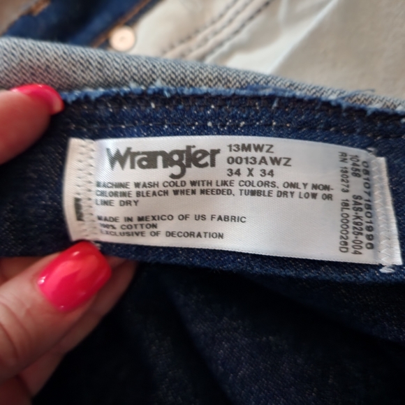 NWOT Wranglers Jean's ♡ - Picture 3 of 3
